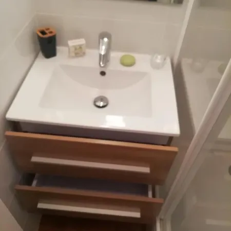 Apartamento Cap D 'agde 5 Personnes, Vue Chenal