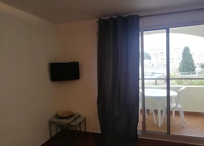 Cap D 'agde 5 Personnes, Vue Chenal 아파트 *